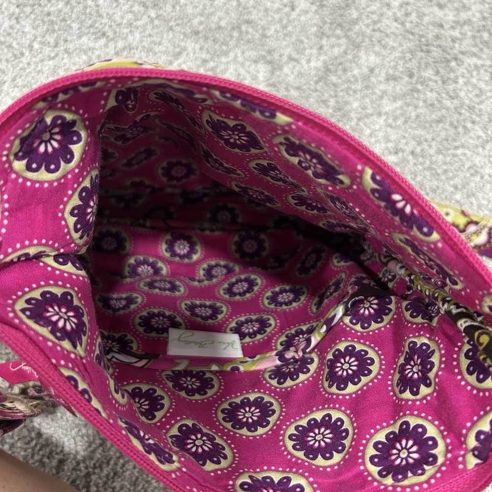 Vera‎ Bradley Very Berry Paisley Retired Hipster Crossbody Handbag Purse - Picture 5 of 6